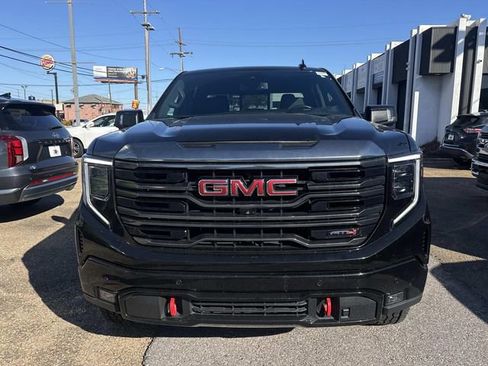 Used 2023 GMC Sierra 1500 AT4 w/ AT4 Premium Package image 2