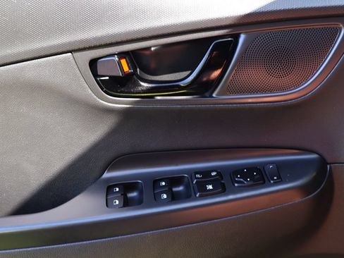 Used 2020 Hyundai Kona Ultimate FWD image 40