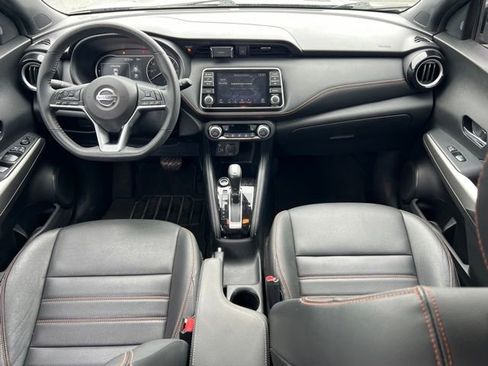 Used 2020 Nissan Kicks SR w/ SR Premium Package FWD image 10