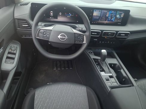 New 2026 Nissan Sentra SV w/ Floor Mat Package FWD image 9