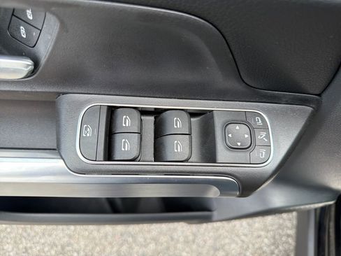 Certified 2024 Mercedes-Benz GLB 250 image 27