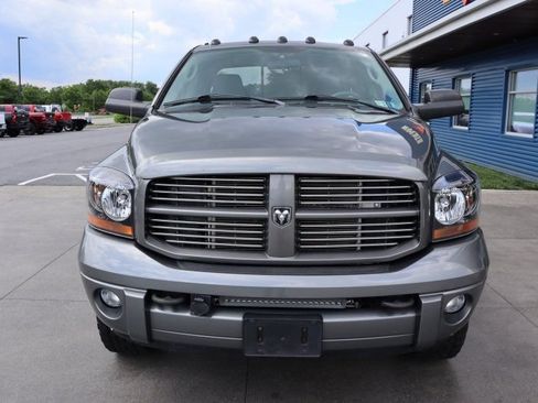 Used 2006 Dodge Ram 2500 Truck SLT AWD/4WD image 4