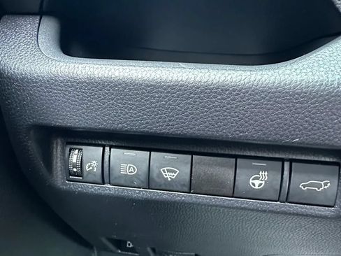Used 2019 Toyota RAV4 XLE w/ Convenience Package AWD/4WD image 15