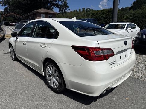 Used 2017 Subaru Legacy 2.5i Premium AWD/4WD image 3