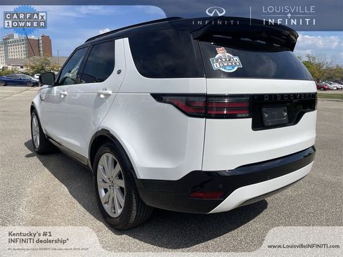 Used 2024 Land Rover Discovery Dynamic SE image 10
