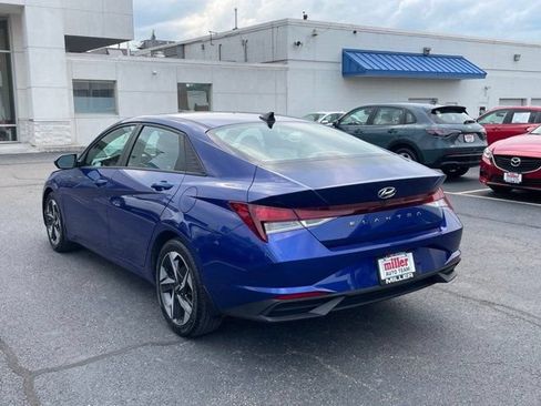 Used 2023 Hyundai Elantra SEL w/ Convenience Package FWD image 4