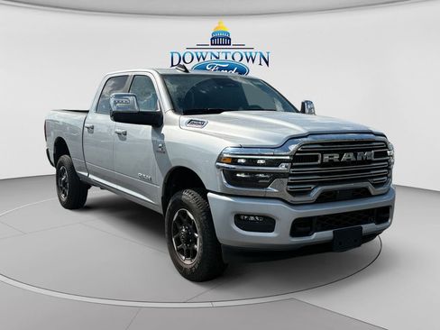 Used 2026 RAM 2500 Laramie AWD/4WD image 1