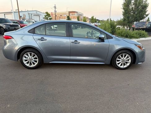 Used 2021 Toyota Corolla LE w/ LE Premium Package FWD image 10