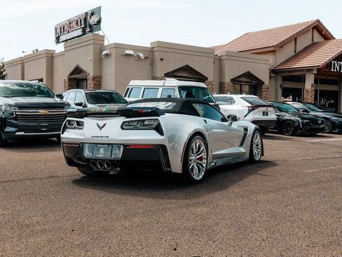 Used 2016 Chevrolet Corvette Z06 w/ 3LZ Preferred Equipment Group RWD image 7