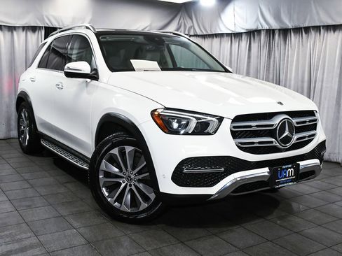 Used 2022 Mercedes-Benz GLE 350 4MATIC w/ Premium Package image 3