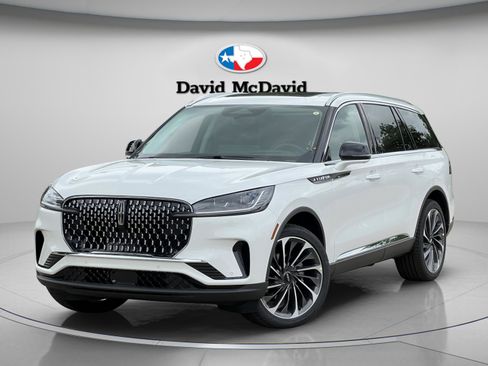New 2026 Lincoln Aviator Reserve AWD/4WD image 2