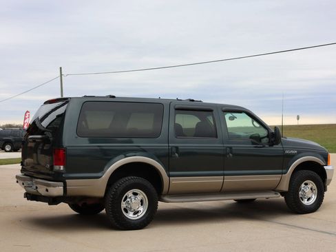Used 2000 Ford Excursion Limited image 3