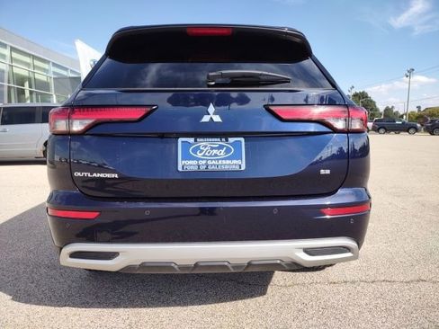 Used 2024 Mitsubishi Outlander FWD image 5