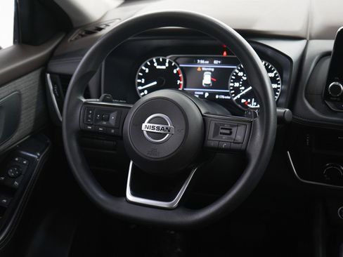 Used 2021 Nissan Rogue S FWD image 14