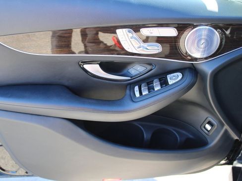 Used 2019 Mercedes-Benz GLC 300 GLC 300 image 9