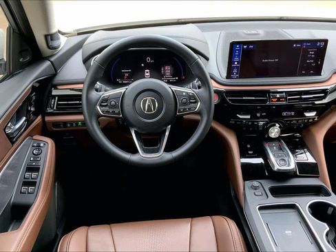 Certified 2025 Acura MDX SH-AWD w/ Technology Package image 5