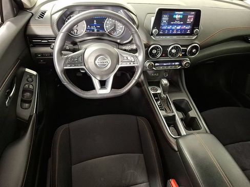 Used 2021 Nissan Sentra SR FWD image 2