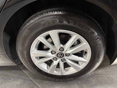 Used 2025 Toyota Camry LE FWD image 12