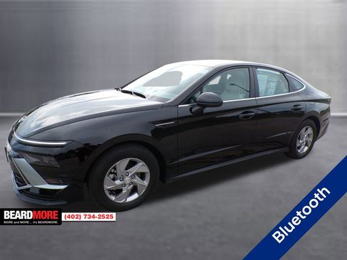 Used 2025 Hyundai Sonata SE image 3