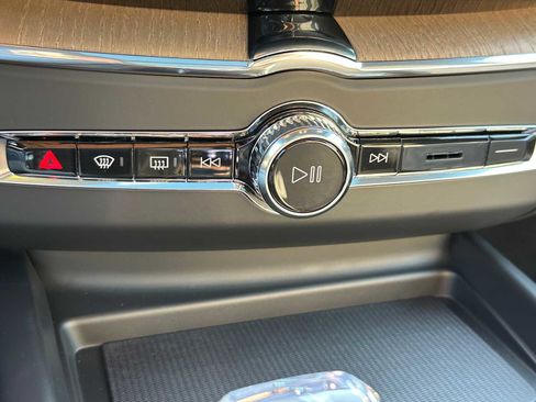 New 2026 Volvo XC60 T8 Plus w/ Climate Package image 33