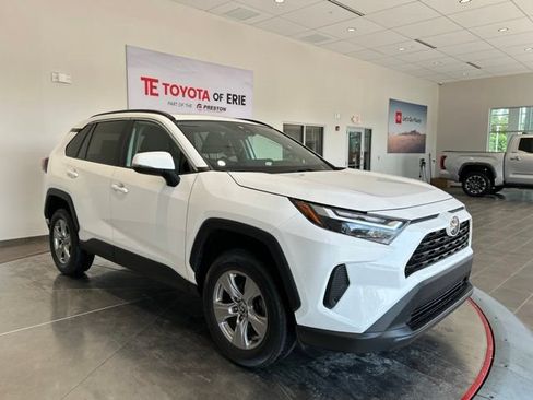 Used 2023 Toyota RAV4 XLE w/ Convenience Package FWD image 1