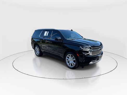 Used 2024 Chevrolet Tahoe High Country AWD/4WD image 2