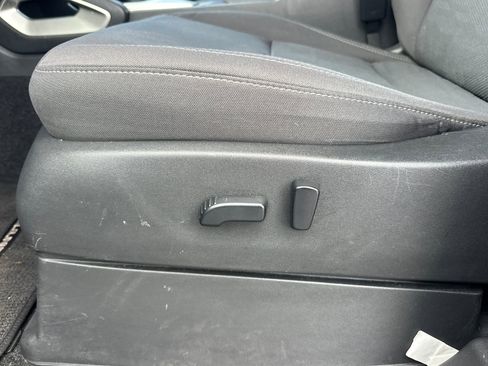 Used 2022 Nissan Frontier SV image 15