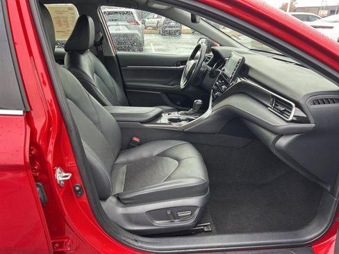 Used 2023 Toyota Camry XSE image 19