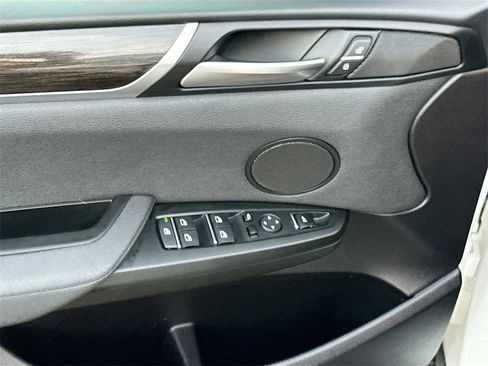 Used 2017 BMW X3 xDrive28i image 19