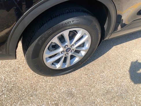 Used 2021 Ford Escape SE image 8