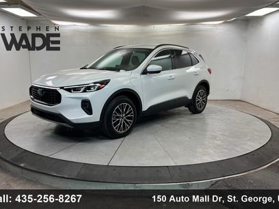 Used 2025 Ford Escape SE w/ PHEV Premium Package