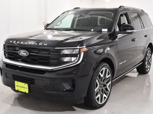 New 2027 Ford Expedition Platinum w/ Platinum Ultimate Package AWD/4WD image 2