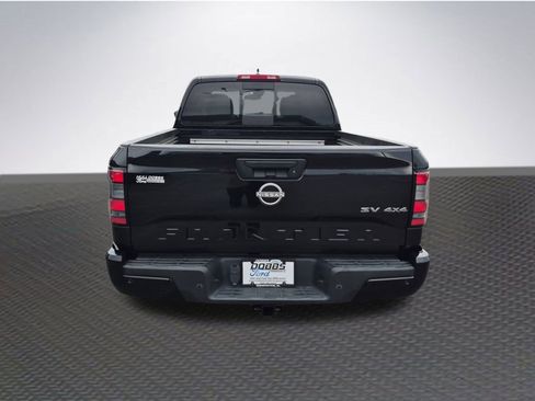 Used 2023 Nissan Frontier SV w/ Technology Package image 6