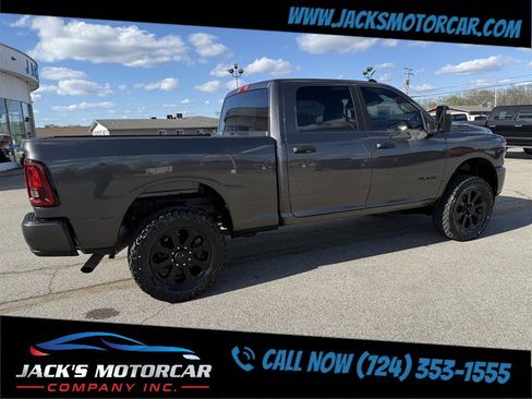 Used 2025 RAM 2500 Big Horn AWD/4WD image 10