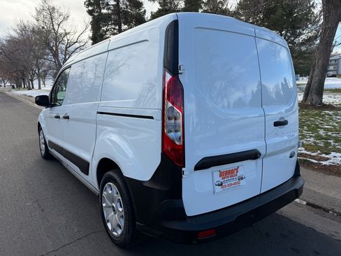 Used 2022 Ford Transit Connect XL image 3