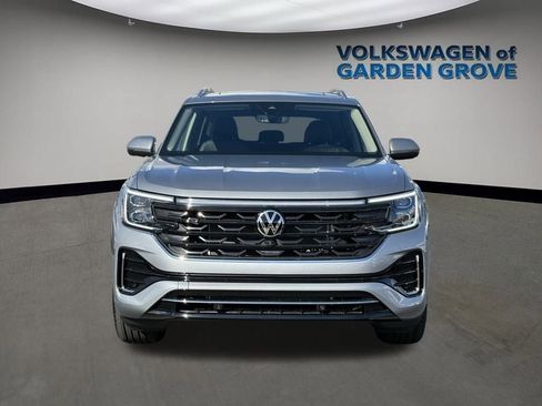 New 2026 Volkswagen Atlas SEL Premium R-Line AWD/4WD image 2