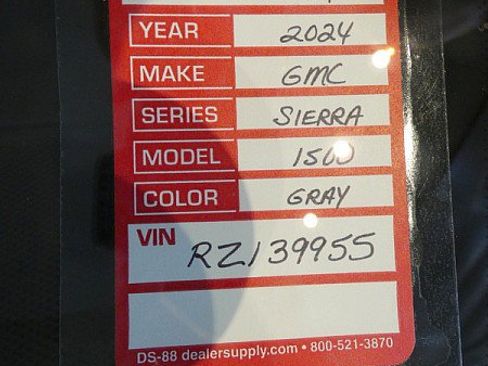 Used 2024 GMC Sierra 1500 AT4 w/ AT4 Preferred Package image 33
