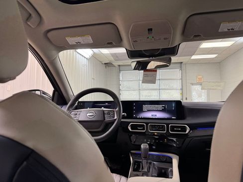 New 2026 Nissan Sentra SL w/ Floor Mat Package FWD image 20