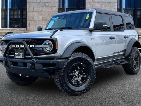 Certified 2024 Ford Bronco Wildtrak AWD/4WD image 2