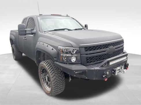 Used 2013 Chevrolet Silverado 2500 LT w/ Interior Plus Package AWD/4WD image 7