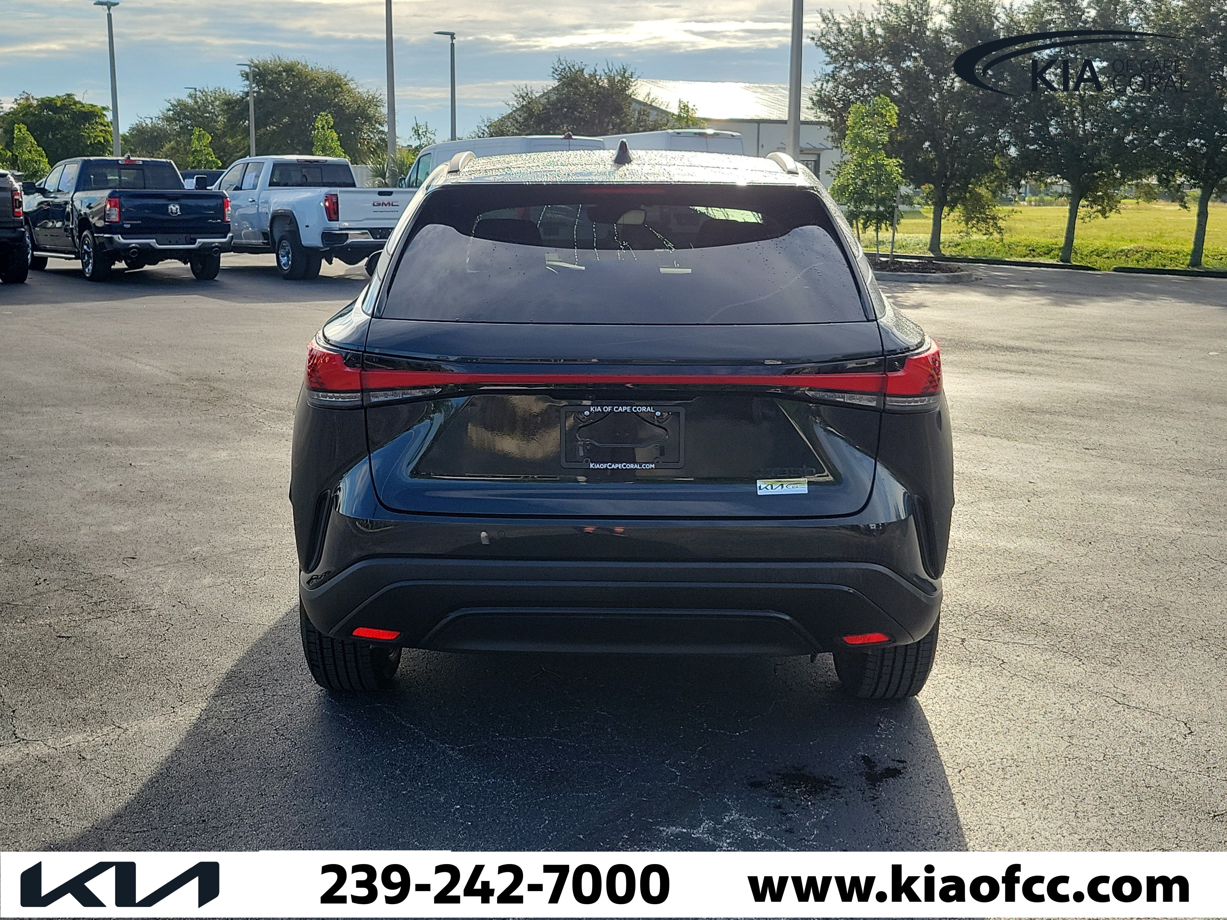 Used 2024 Lexus RX 350 Premium w/ Accessory Package (Z1) FWD image 5