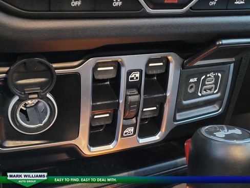 Used 2024 Jeep Wrangler Sahara w/ Safety Group image 45