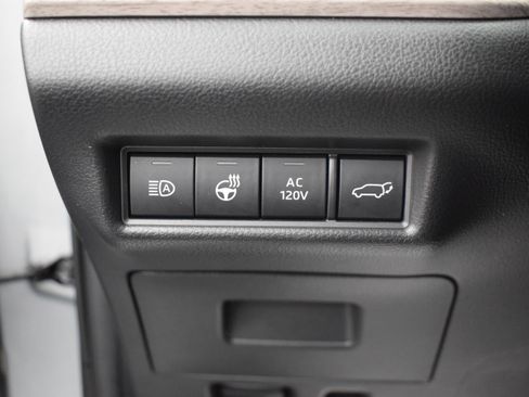 Used 2024 Toyota Grand Highlander AWD Hybrid image 21