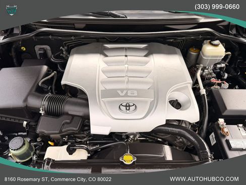 Used 2015 Toyota Land Cruiser AWD/4WD image 43