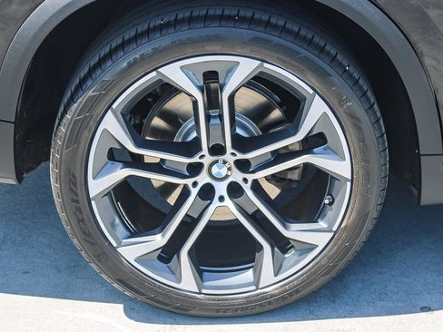 Used 2024 BMW X5 sDrive40i w/ Premium Package RWD image 13