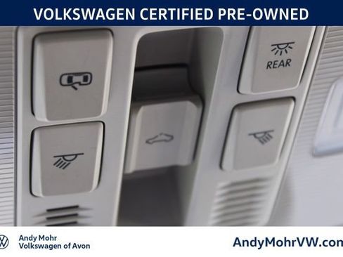 Used 2022 Volkswagen Taos SE w/ Panoramic Sunroof Package AWD/4WD image 29