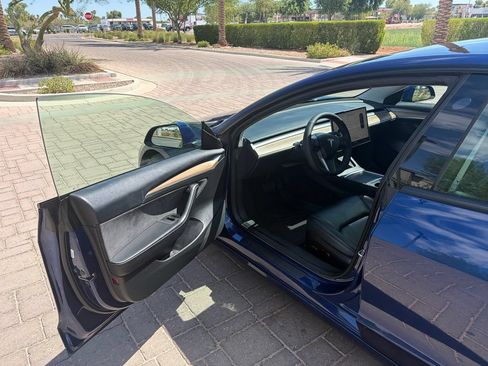 Used 2023 Tesla Model 3 Standard Range RWD image 8