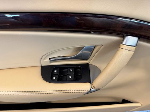 Used 2014 Maserati GranTurismo Convertible image 85