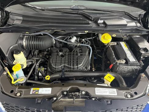 Used 2014 Dodge Grand Caravan SXT w/ UConnect Hands-Free Group FWD image 23