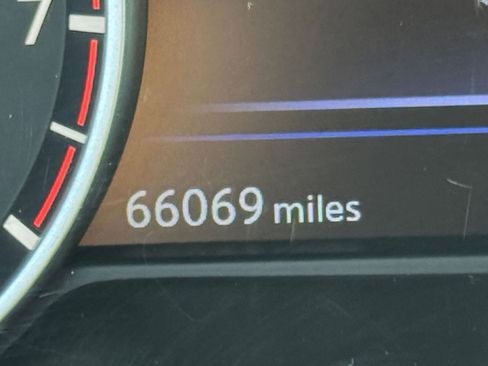 Used 2023 Nissan Murano S image 39